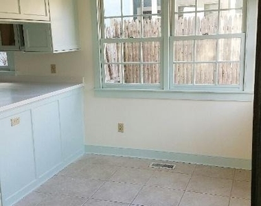 218 W Main Street - Photo Thumbnail 34