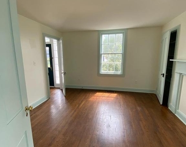 218 W Main Street - Photo Thumbnail 6