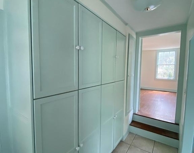 218 W Main Street - Photo Thumbnail 7
