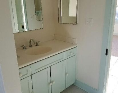 218 W Main Street - Photo Thumbnail 26