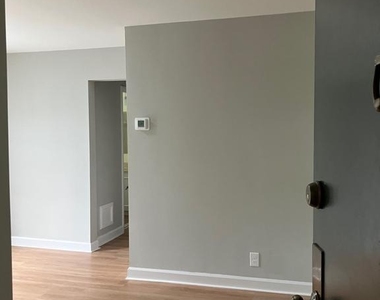 2980 S Columbus Street - Photo Thumbnail 3