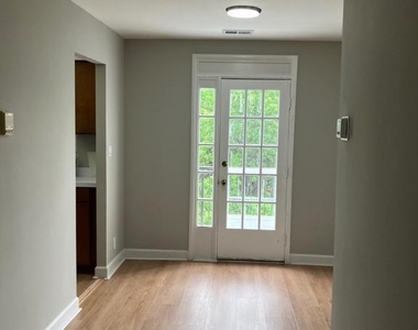 2980 S Columbus Street - Photo Thumbnail 8