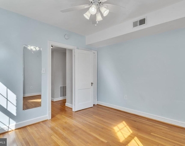 300 Commonwealth Avenue - Photo Thumbnail 10