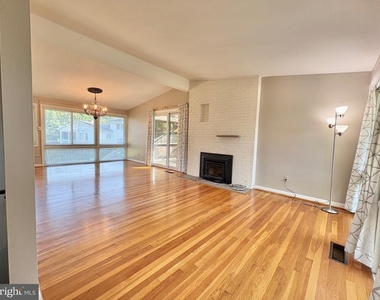 5628 Fillmore Avenue - Photo Thumbnail 1