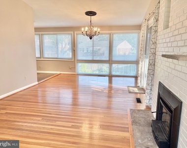 5628 Fillmore Avenue - Photo Thumbnail 8