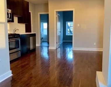 723 Sansom Street - Photo Thumbnail 5