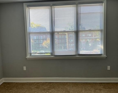 400-418 W Walnut Lane - Photo Thumbnail 20