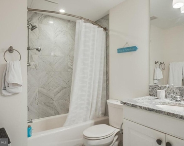 1701 Locust Street - Photo Thumbnail 9