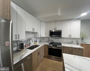 700 Moyer Street - Photo Thumbnail 10