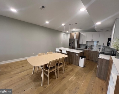 700 Moyer Street - Photo Thumbnail 6