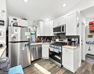 934 New Market Street - Photo Thumbnail 6