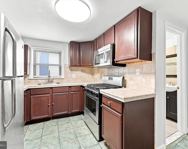 934 New Market Street - Photo Thumbnail 2