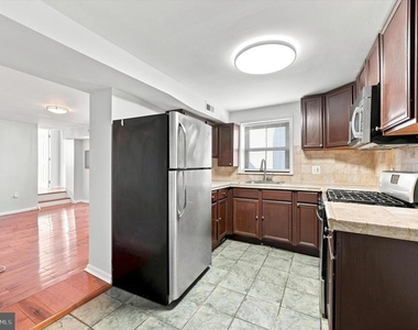 934 New Market Street - Photo Thumbnail 3