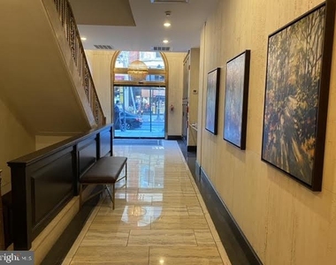 1737 Chestnut Street - Photo Thumbnail 2