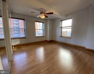 1737 Chestnut Street - Photo Thumbnail 7