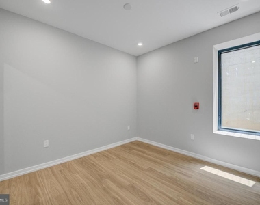 1205 S 15th Street - Photo Thumbnail 9