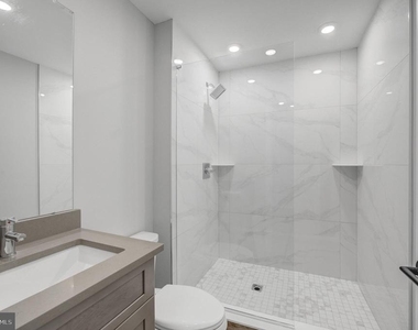 1205 S 15th Street - Photo Thumbnail 10