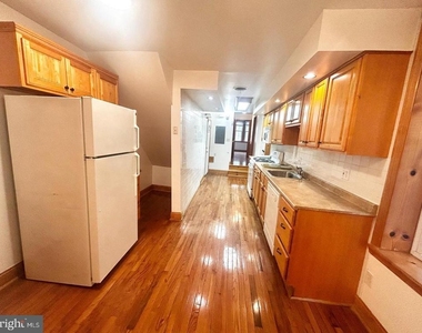 2635 W Girard Avenue - Photo Thumbnail 14