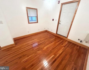 2635 W Girard Avenue - Photo Thumbnail 10