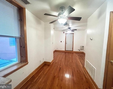 2635 W Girard Avenue - Photo Thumbnail 8