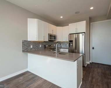 1340 S 13th Street - Photo Thumbnail 4