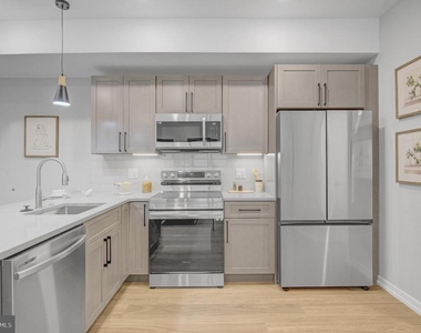 1205 S 15th Street - Photo Thumbnail 8