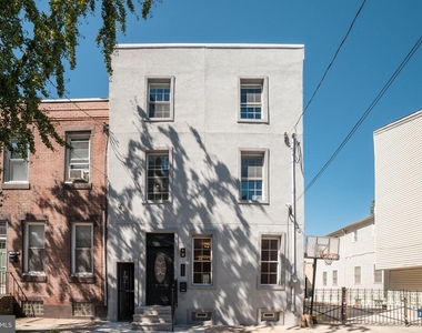3038 Salmon Street - Photo Thumbnail 1