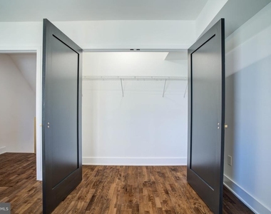 3038 Salmon Street - Photo Thumbnail 14