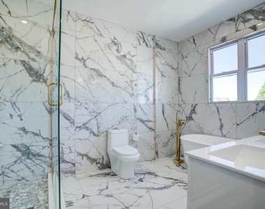 3038 Salmon Street - Photo Thumbnail 28