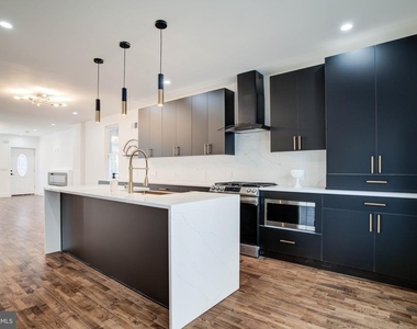3038 Salmon Street - Photo Thumbnail 10