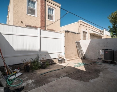 3038 Salmon Street - Photo Thumbnail 36