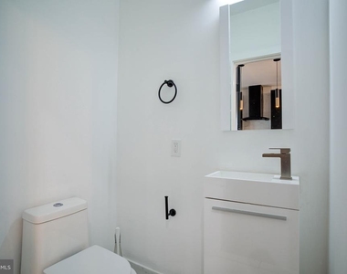 3038 Salmon Street - Photo Thumbnail 33