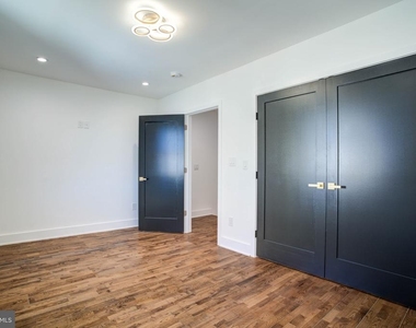 3038 Salmon Street - Photo Thumbnail 13