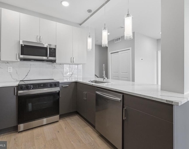 1111 S 24th Street - Photo Thumbnail 5