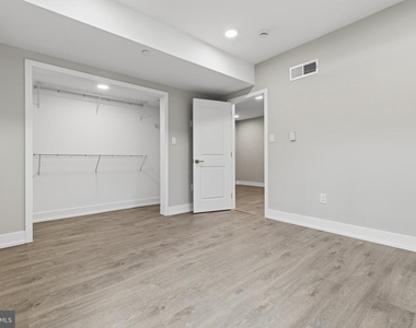 1111 S 24th Street - Photo Thumbnail 22