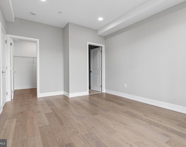 1111 S 24th Street - Photo Thumbnail 9