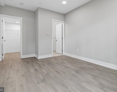 1111 S 24th Street - Photo Thumbnail 15