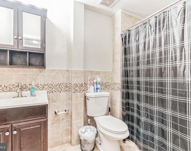 333 N 40th Street - Photo Thumbnail 8