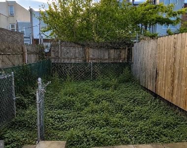 2643 Emerald Street - Photo Thumbnail 20