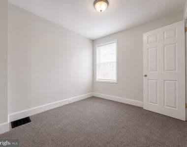 2643 Emerald Street - Photo Thumbnail 17