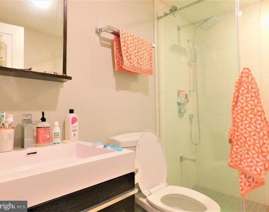 922 N 17th Street - Photo Thumbnail 21