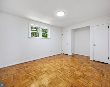 348 Ripka Street - Photo Thumbnail 8
