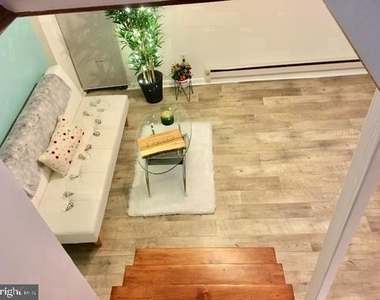 240 S 13th Street - Photo Thumbnail 8