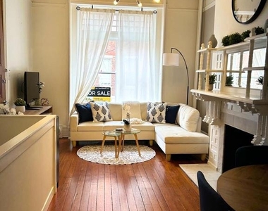 240 S 13th Street - Photo Thumbnail 2