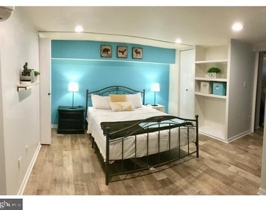 240 S 13th Street - Photo Thumbnail 12