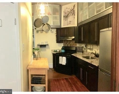 240 S 13th Street - Photo Thumbnail 5