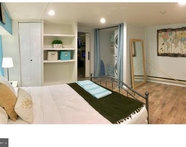 240 S 13th Street - Photo Thumbnail 13