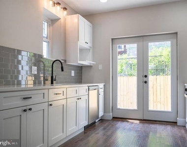 2930 Nicholas Street - Photo Thumbnail 2