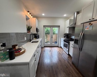 2930 Nicholas Street - Photo Thumbnail 17