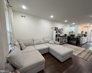 2930 Nicholas Street - Photo Thumbnail 14